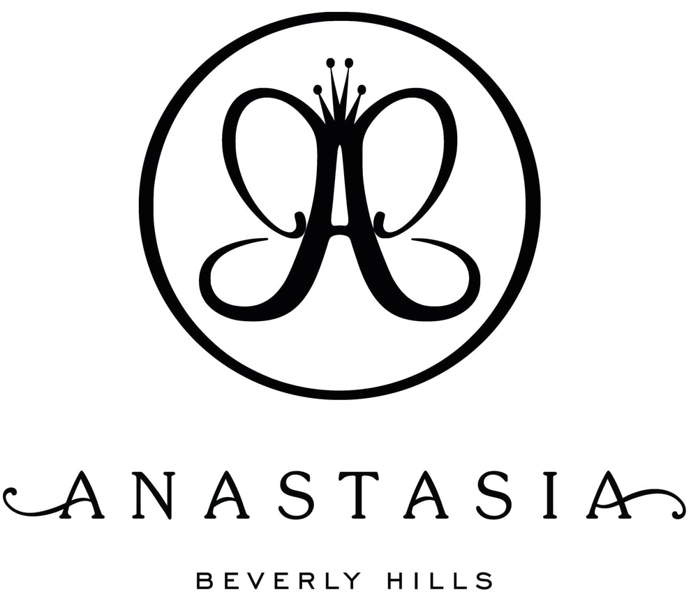 Ergonomic handle and balanced feel of Anastasia brush