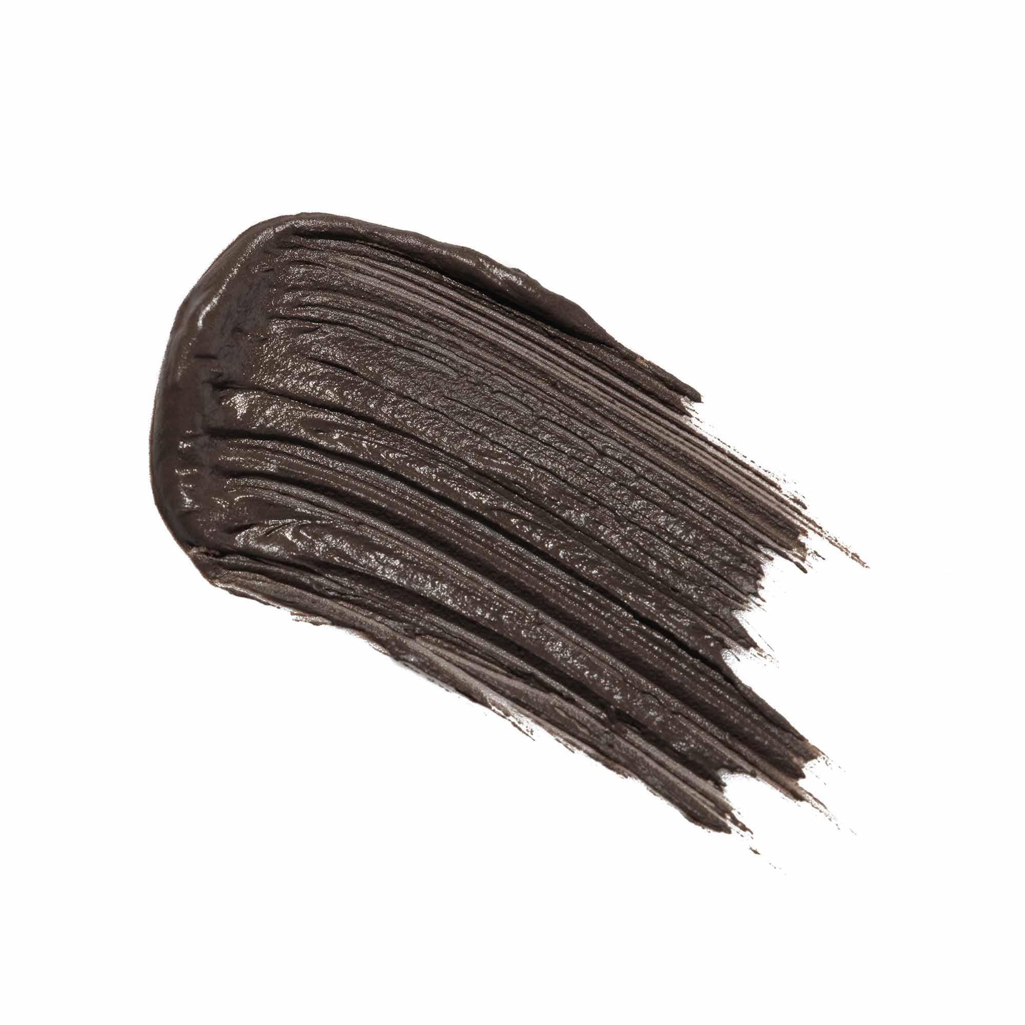 Long-wear formula withstands daily activities without flaking.