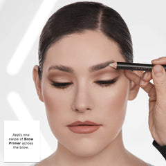 Brow Primer de Anastasia prepara la base para Brow Powder Duo.