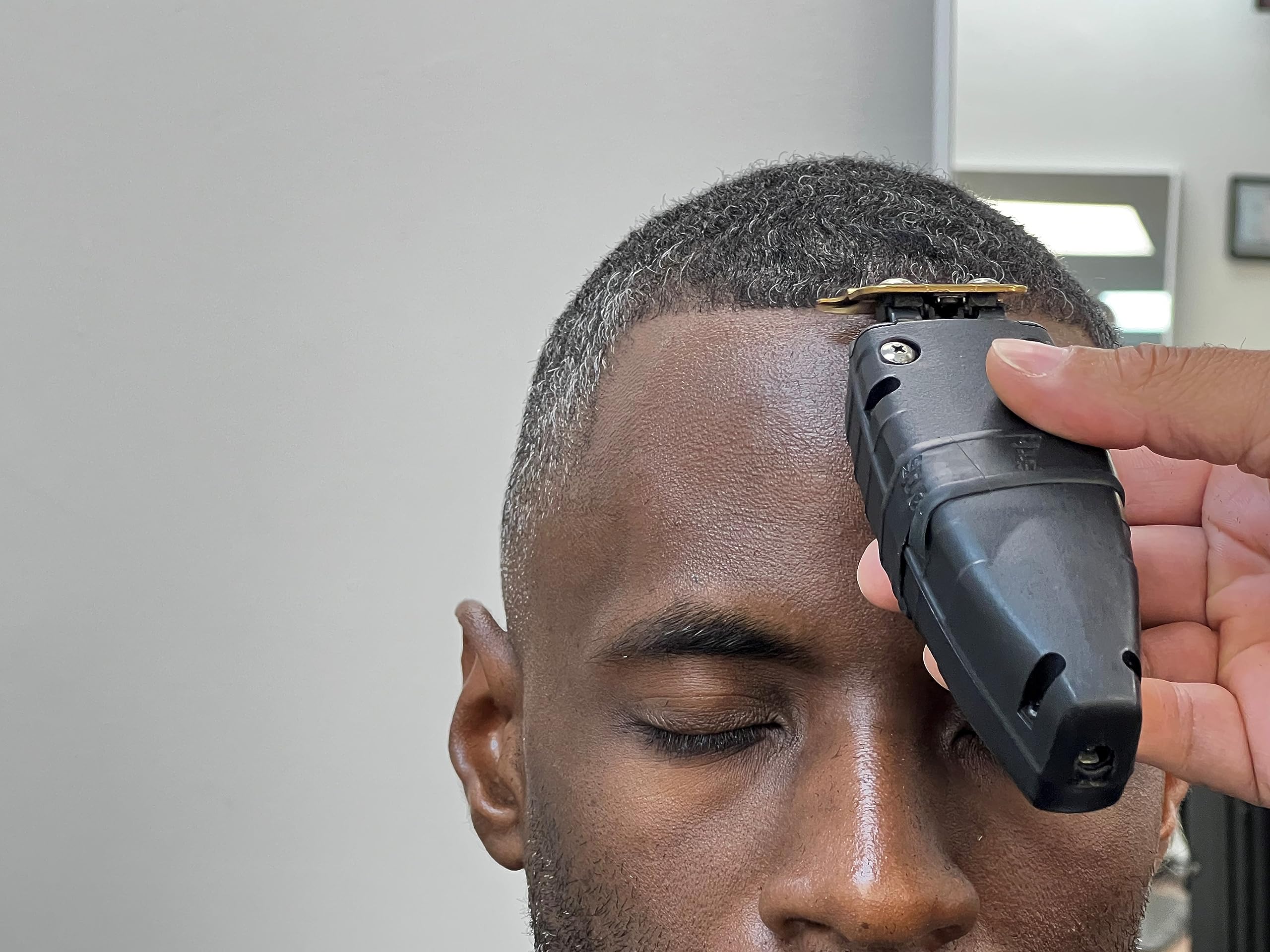 Andis GTX-EXO cordless use on-the-go styling with long-lasting power.