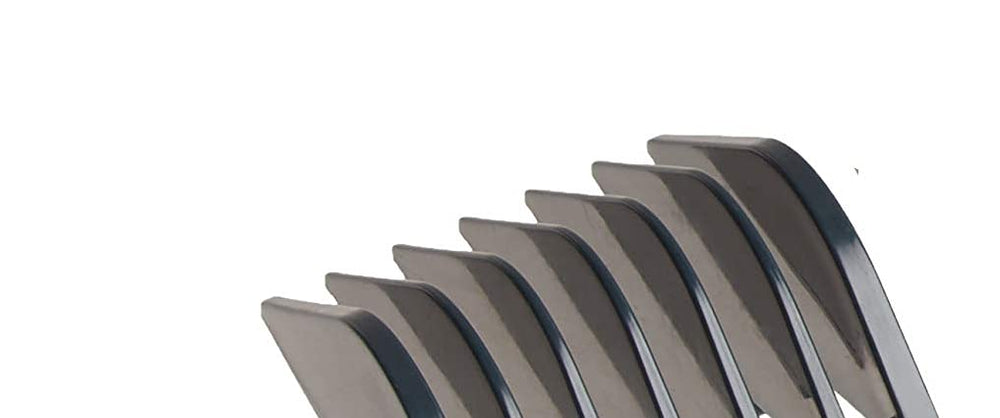 Andis laser-etched size plate helps quick size reference during cuts.