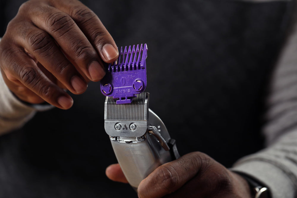 Andis Master dual magnetic comb 4 helps maintain uniform cut depth