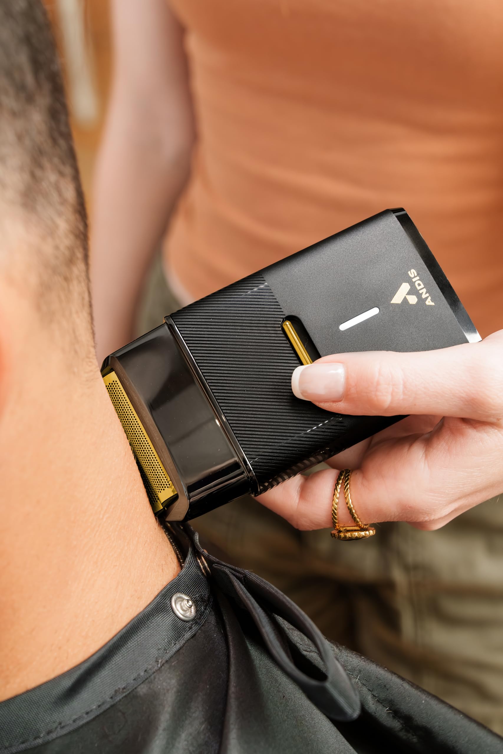 USB-C charging stand keeps the shaver ready on your dresser or travel bag.