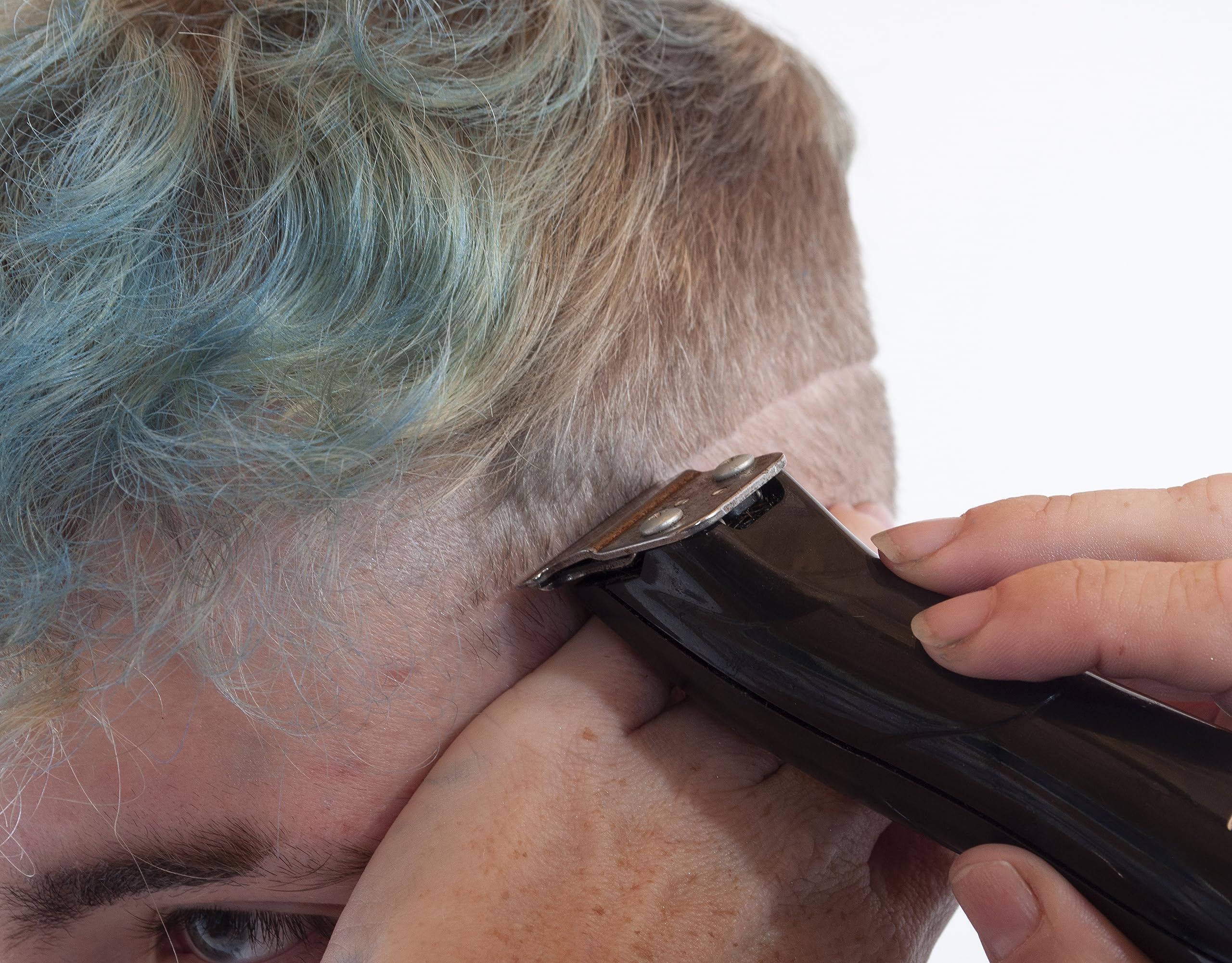 Andis Slimline Pro Li Trimmer in corded and cordless use for uninterrupted grooming.