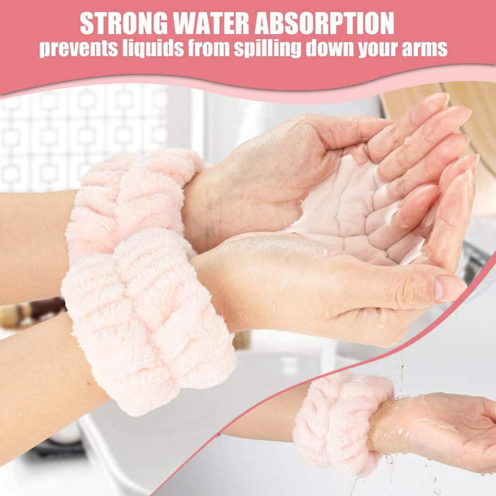 Anmieciu face washing wristband reduces spills while cleansing.