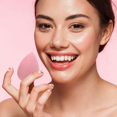 AOA Studio Mochi sponge foundation-blender for smooth foundation application