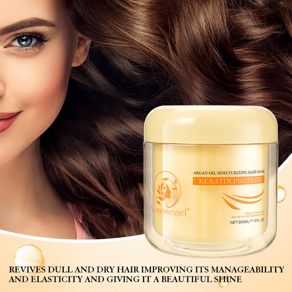 Aomimegel mask being dispensed onto damp hair for even coverage