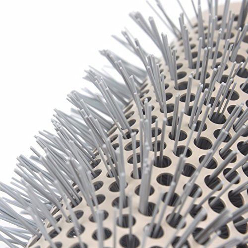 Aozzy round brush 32mm barrel delivers soft curls with a glossy finish.