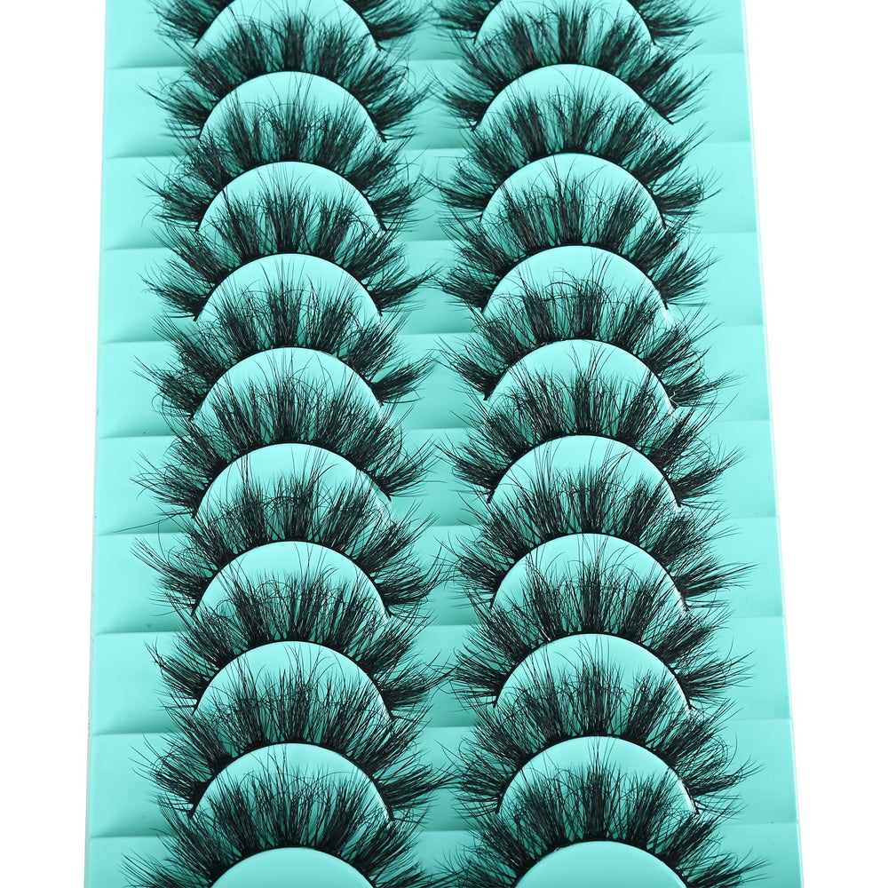 APCYUST faux mink strips with structured spikes for definition.