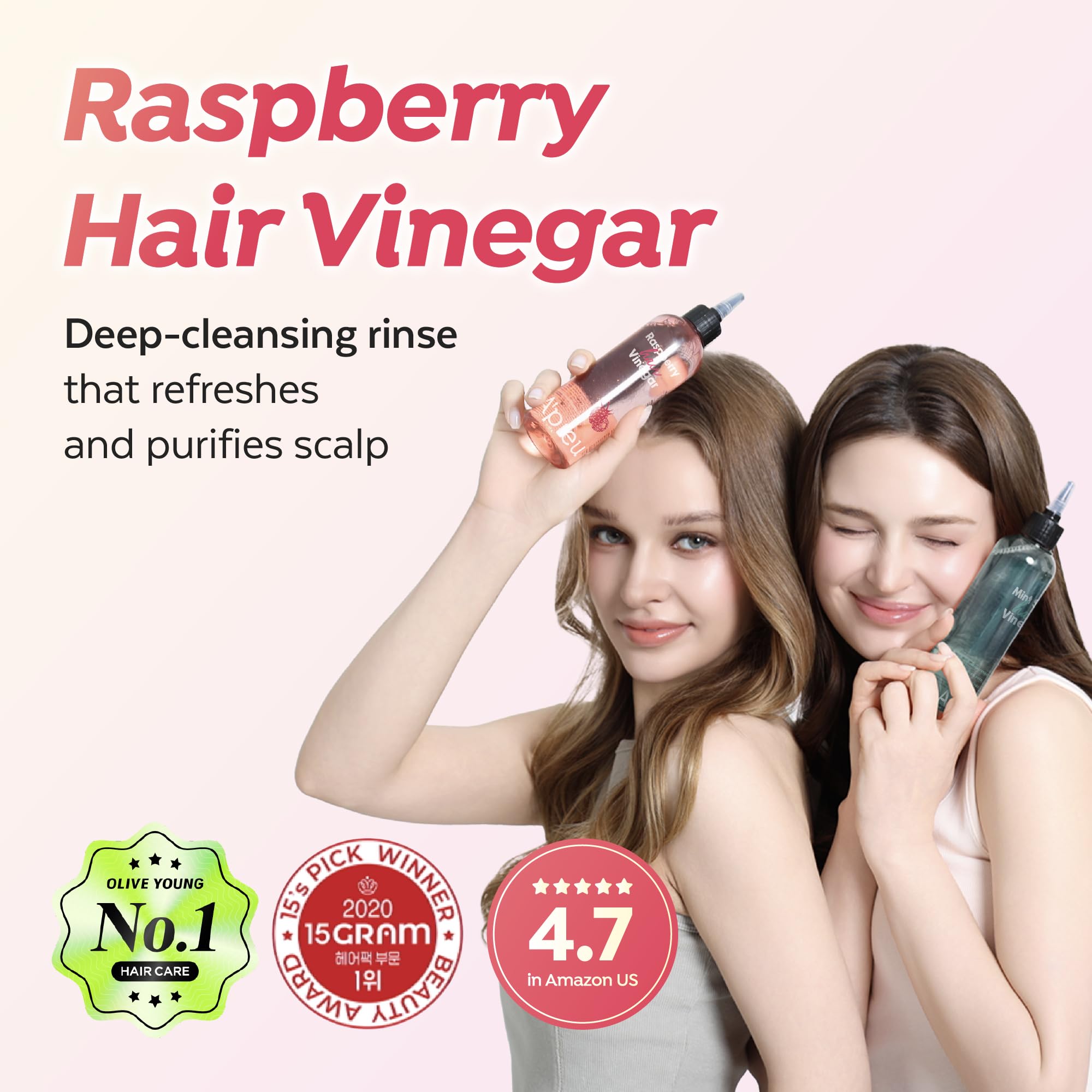 Aplicación de masaje con A'PIEU Vinagre Frambuesa para cuidado diario del cabello.