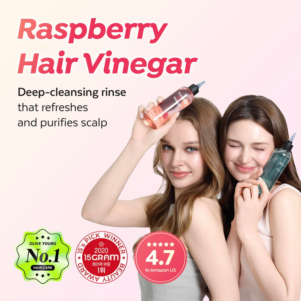 Aplicación de masaje con A'PIEU Vinagre Frambuesa para cuidado diario del cabello.
