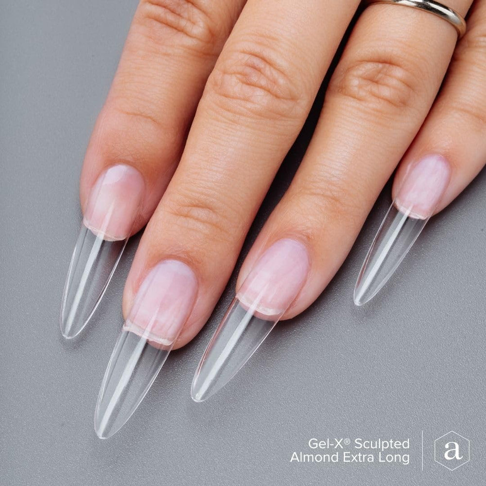 APRÉS Gel-X Almond Sculpted: curva pronunciada para uñas definidas