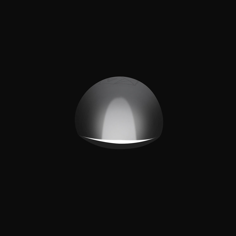 APRÉS Gel-X offers long-lasting wear and chip resistance for a polished look.