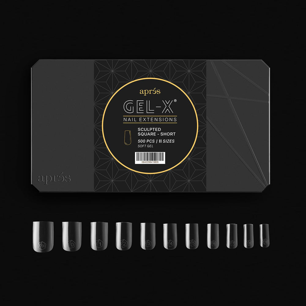Puntas cuadradas escultadas APRÉS Gel-X para acabado moderno y duradero.