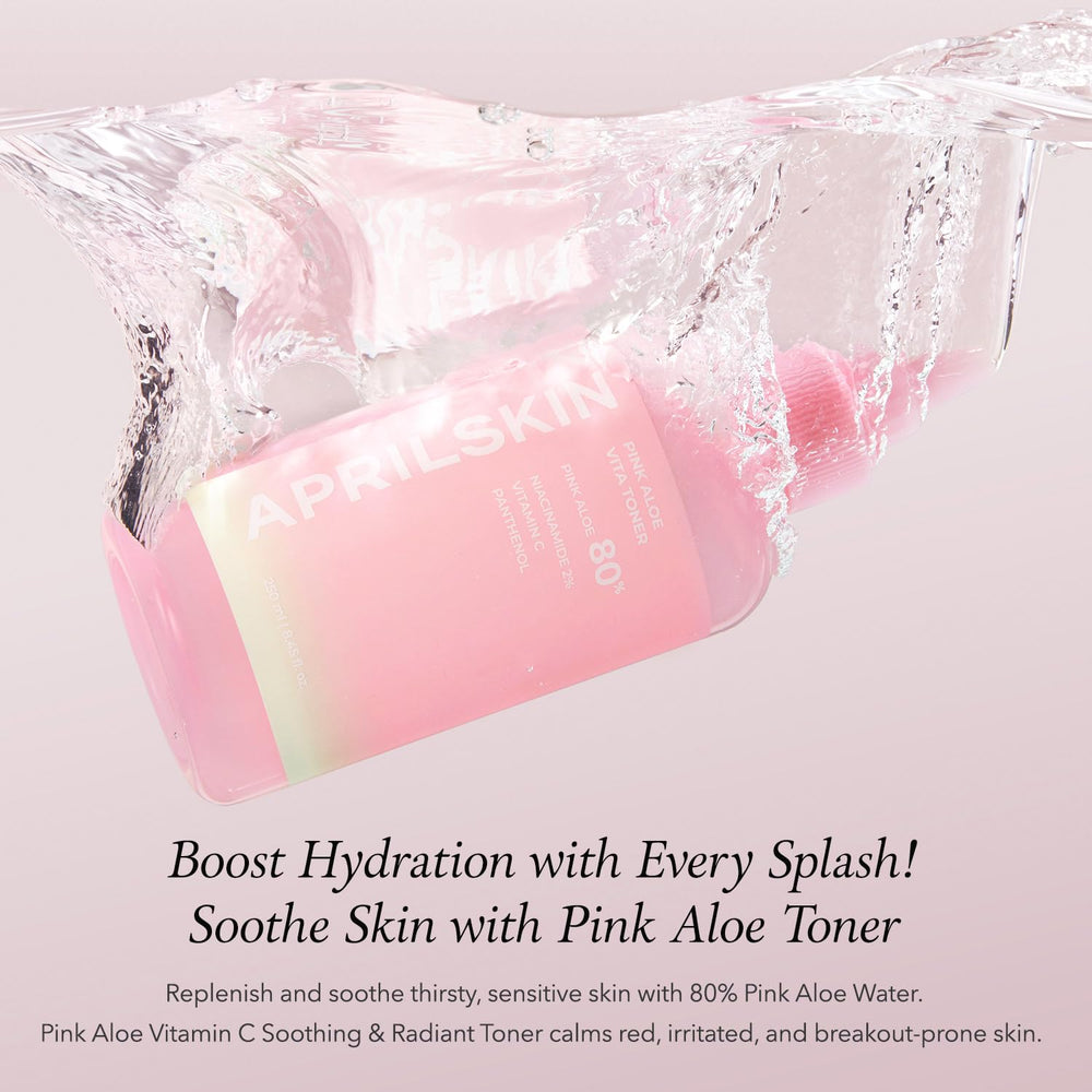 Aplicación suave del tónico APRILSKIN con agua rosa de aloe y árbol de té.