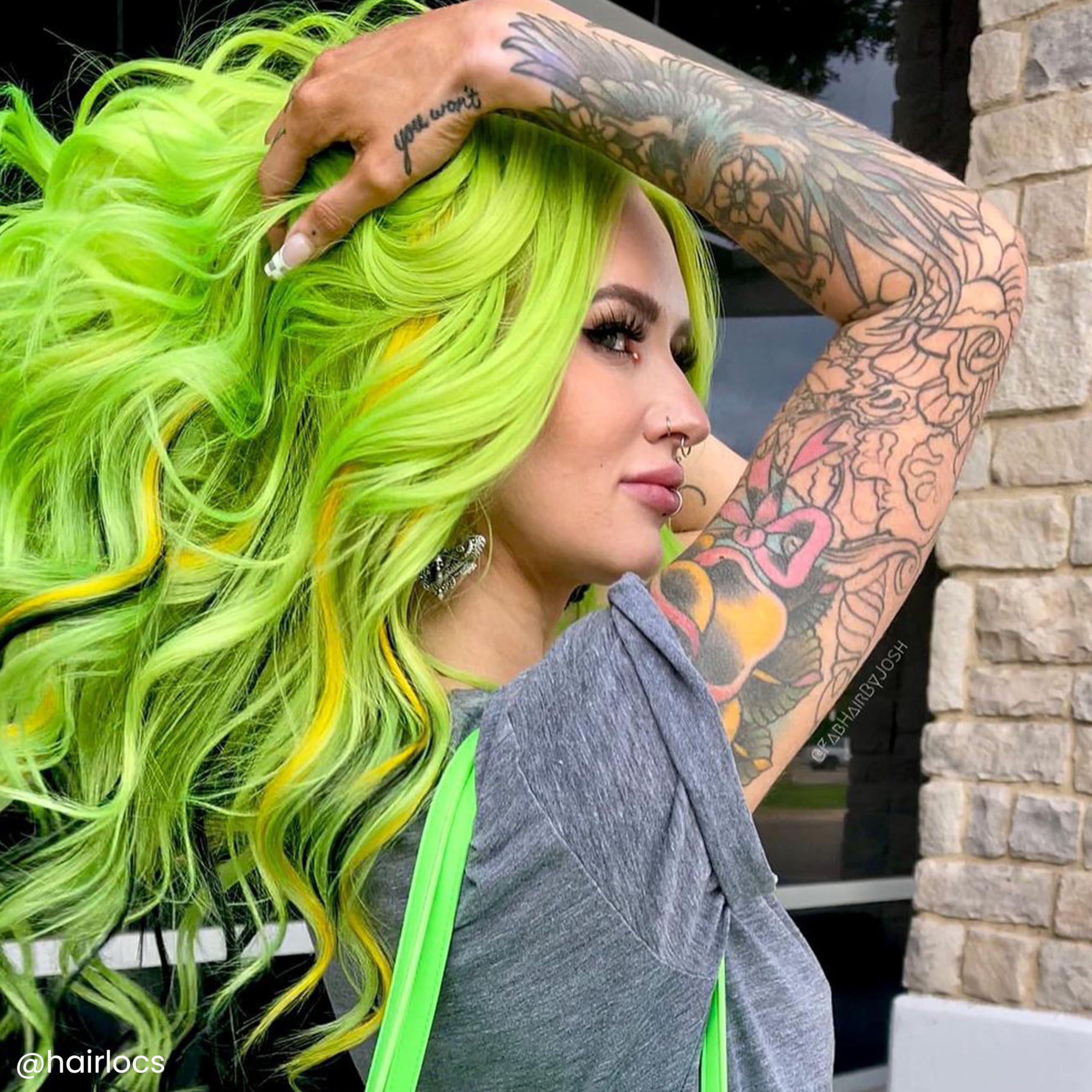 Arctic Fox ammonia-free peroxide-free dye communicates safer coloring with gentle ingredients.