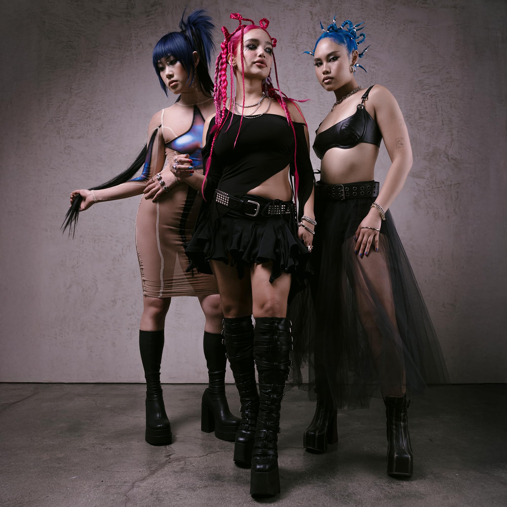 Arctic Fox Arcane blue dye swatch on light hair displays vibrant payoff.