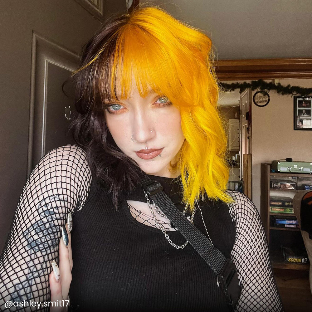 ARCTIC FOX Cosmic Sunshine hair application, shows conditioning while coloring for soft results