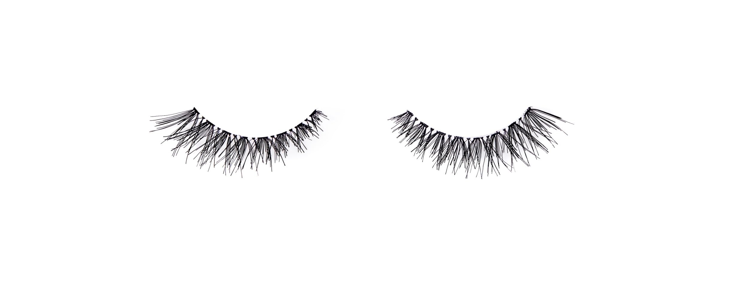 Ardell Wispies 113 full fringe creates a bright, doll-like gaze.