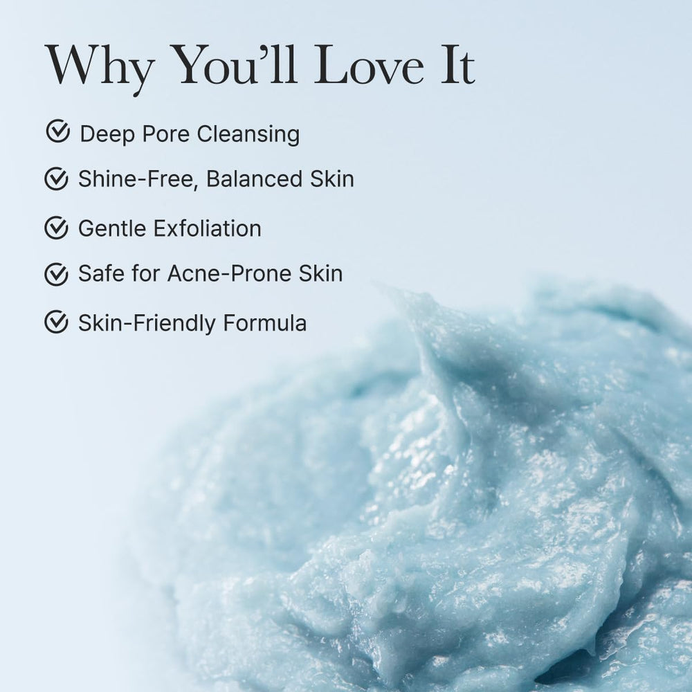 ARENCIA aplicación en mano muestra textura cremosa para exfoliar suave.