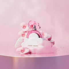 Ariana Grande Cloud Pink vanilla orchid note detail enhances feminine fragrance.