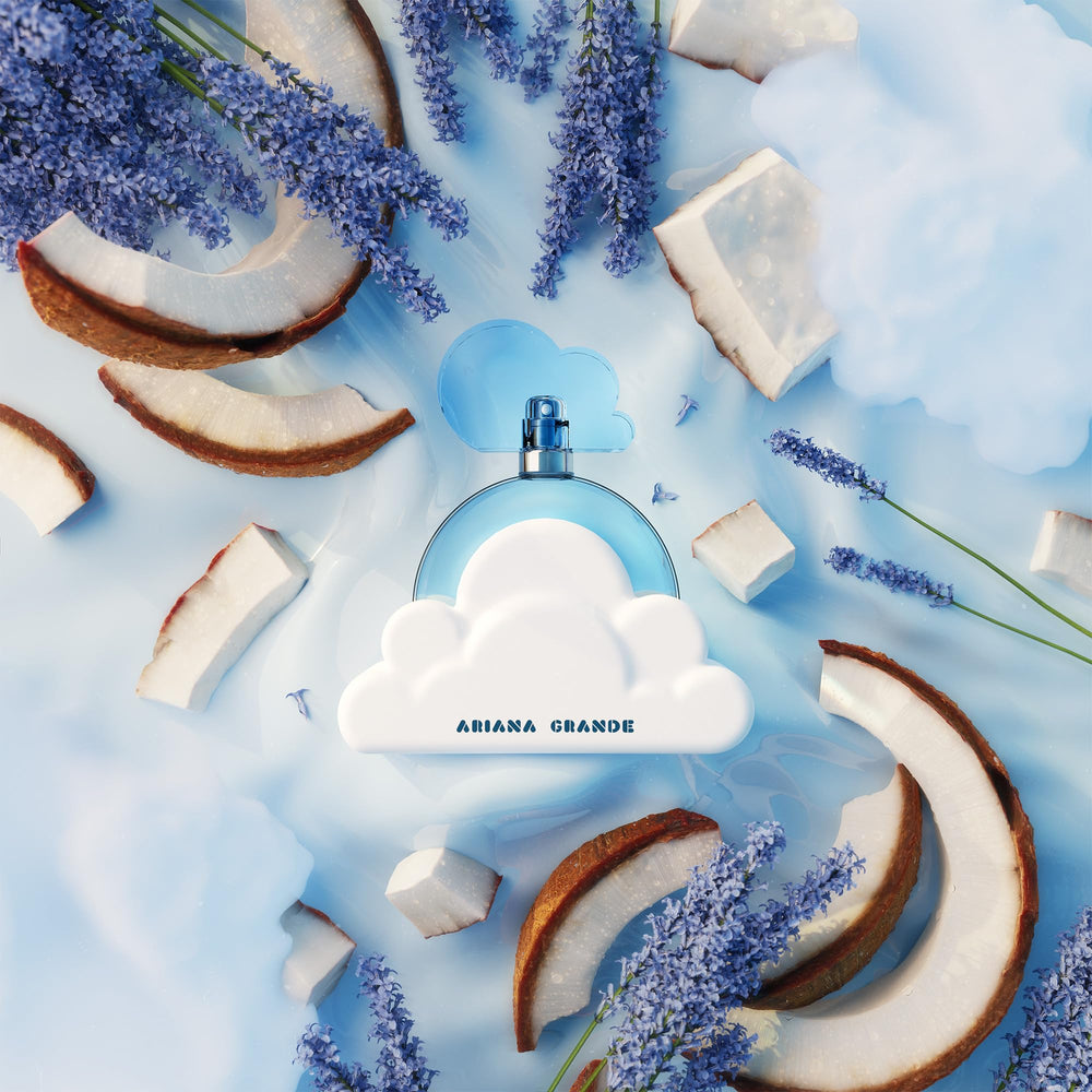 Ariana Grande Cloud top-notes focus on pear and lavender for daytime ease.