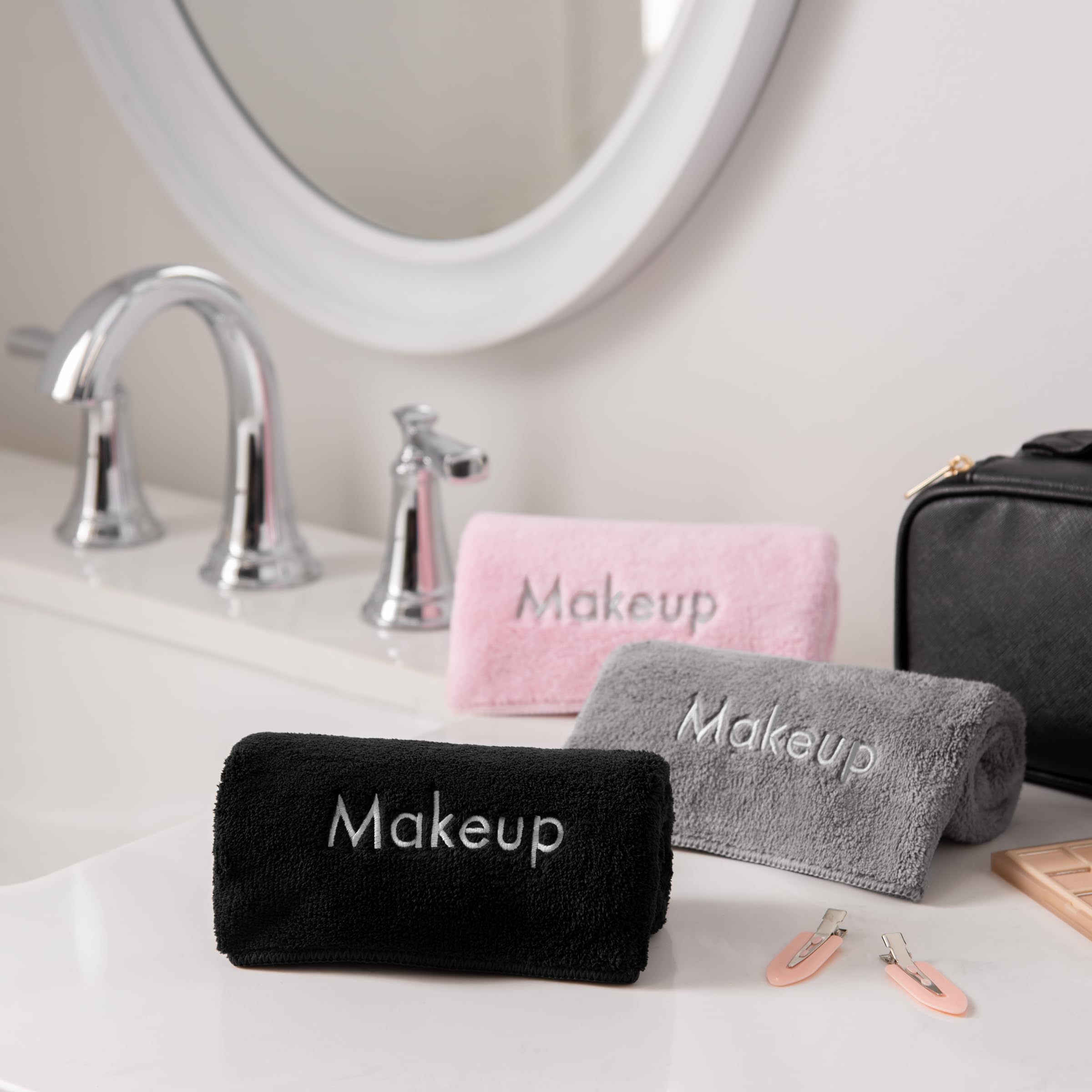 Arkwright makeup towels feature quick-drying microfiber fabric.