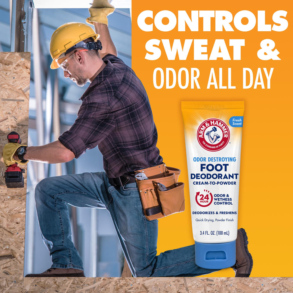 Baking soda base graphic suggests odor and moisture control with Arm & Hammer.