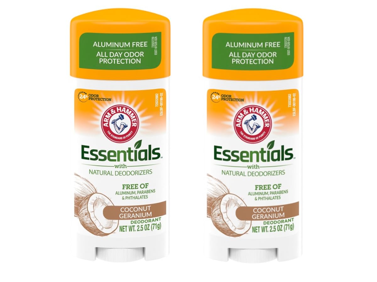 Arm & Hammer Essentials desodorante coco geranio en empaque triple para uso diario.