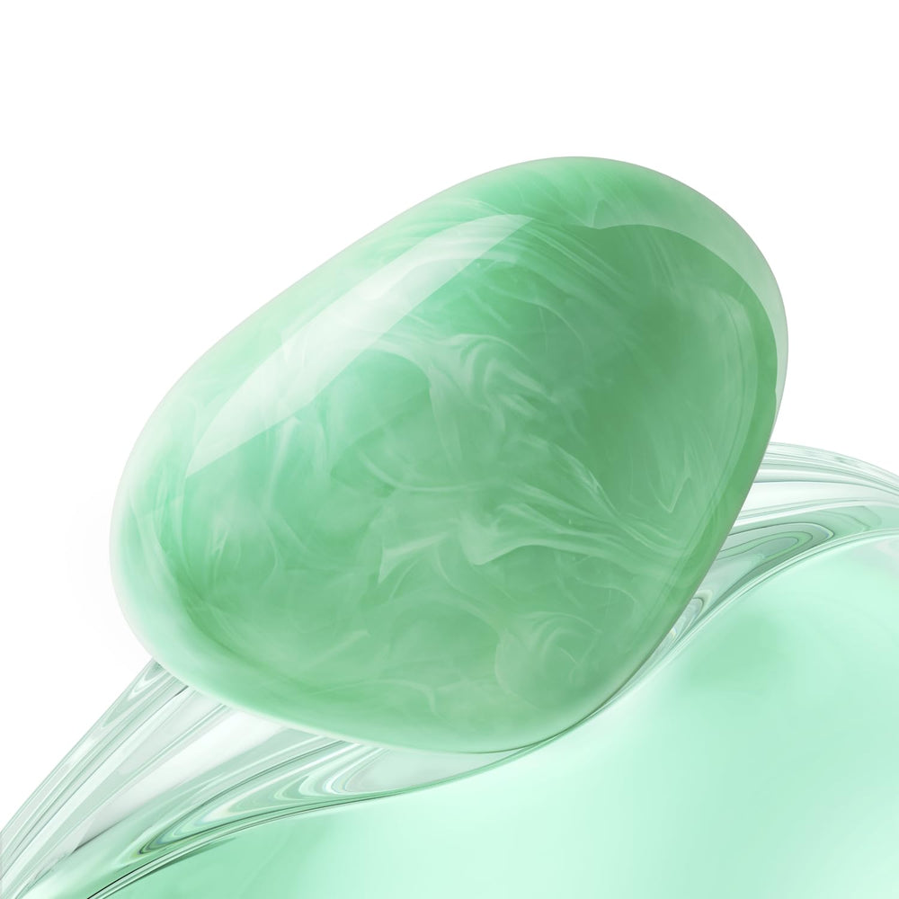 Armani Beauty Acqua di Gioia Intense pulse-point wear; long-lasting scent at neck and wrists.