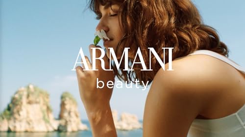 Armani Beauty Acqua di Gioia packaging with green cap, refined gift-ready presentation.