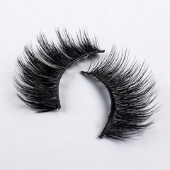 AROIC handmade synthetic fiber lashes emphasize fluffy natural look.