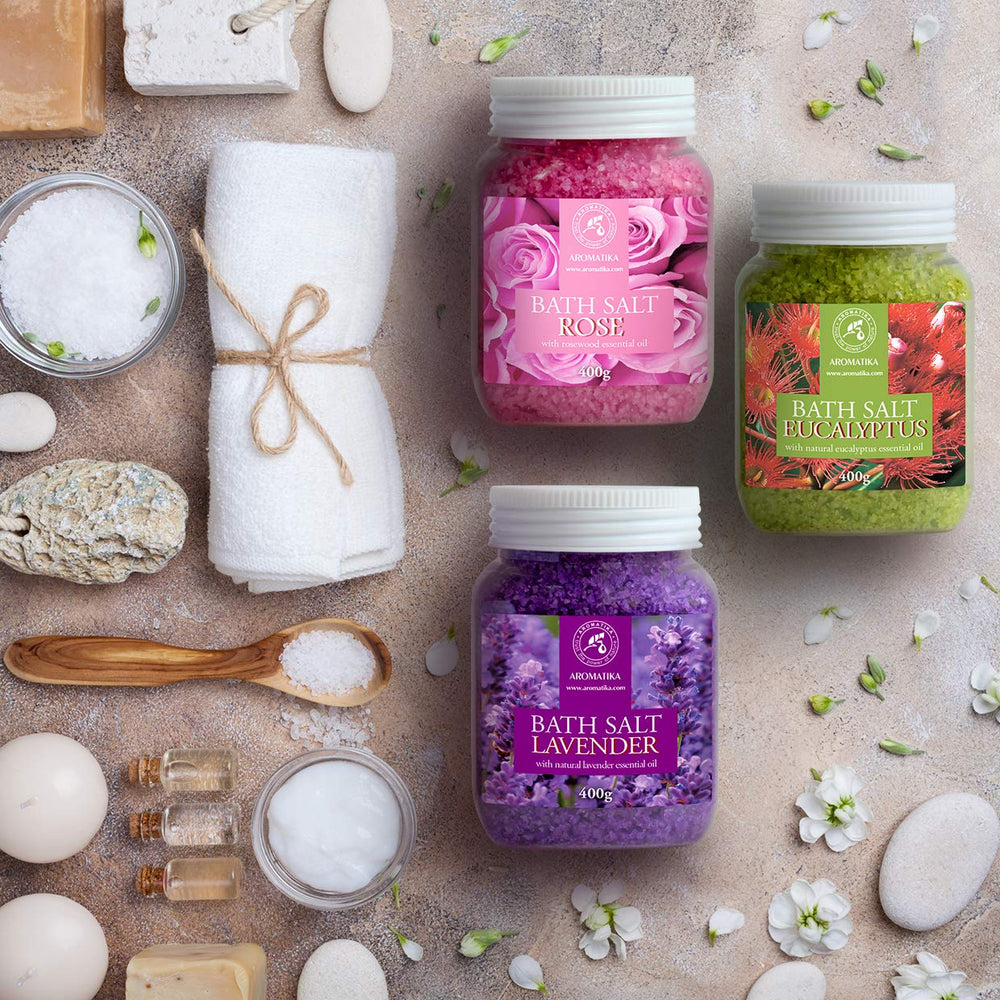 AROMATIKA Salts dissolving in water releasing fragrance.