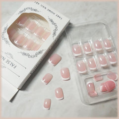 AROVFAM set de 24 uñas francesas blancas para cambio rápido.