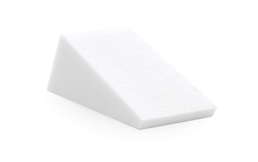 Artist's Choice latex-free foam sponge for skin-friendly makeup application.