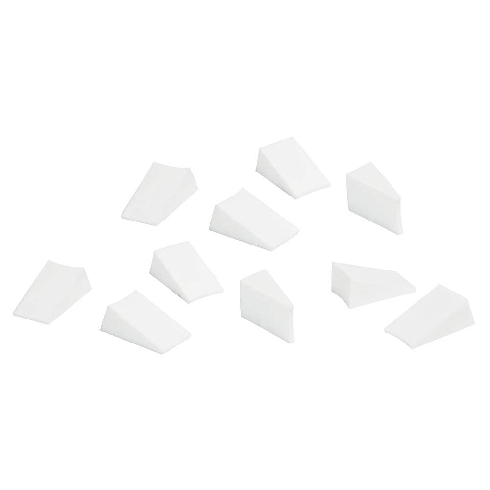 Artist's Choice hygienic disposable sponges provide clean application.