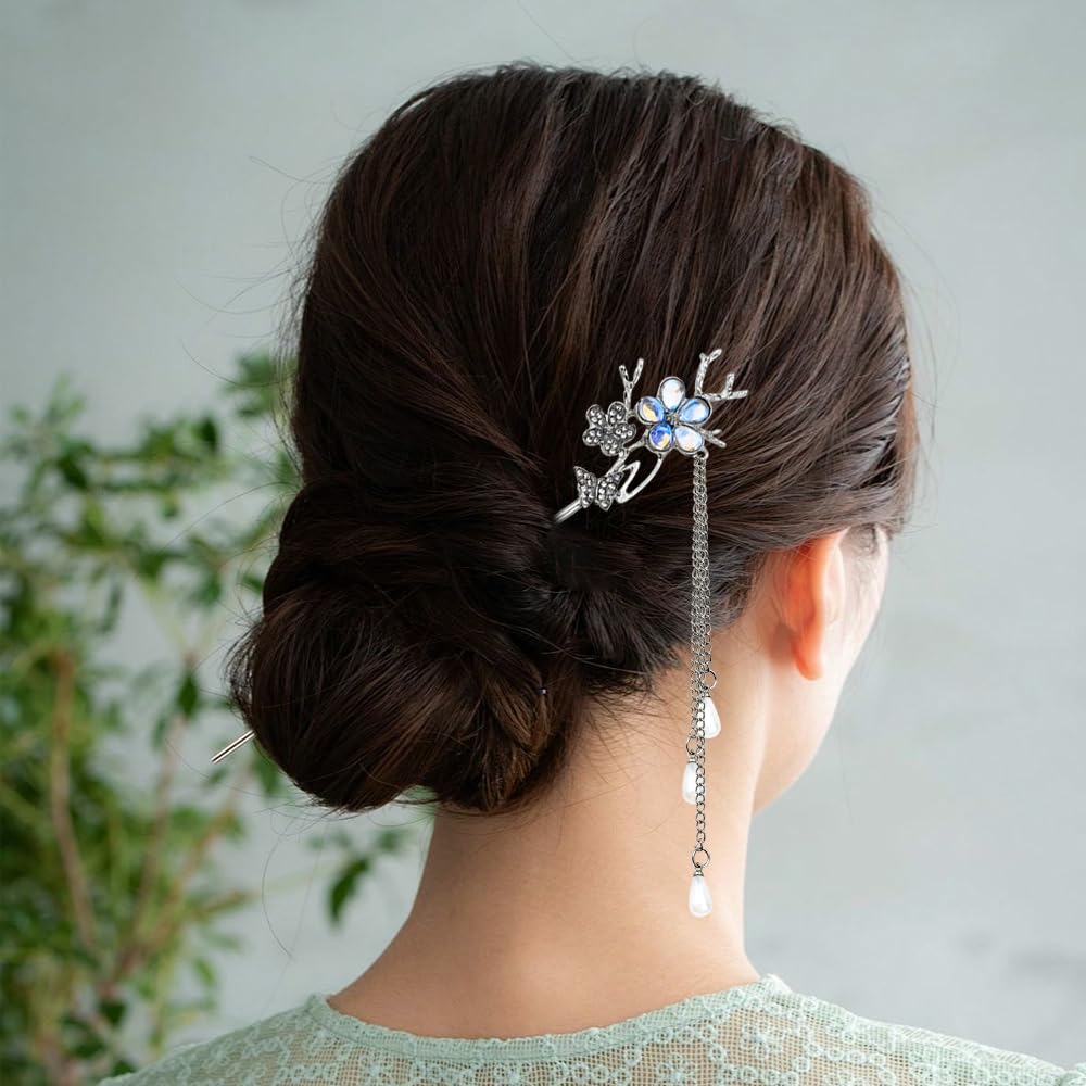 Arvintas Hanfu-style hair accessory for elegant updos