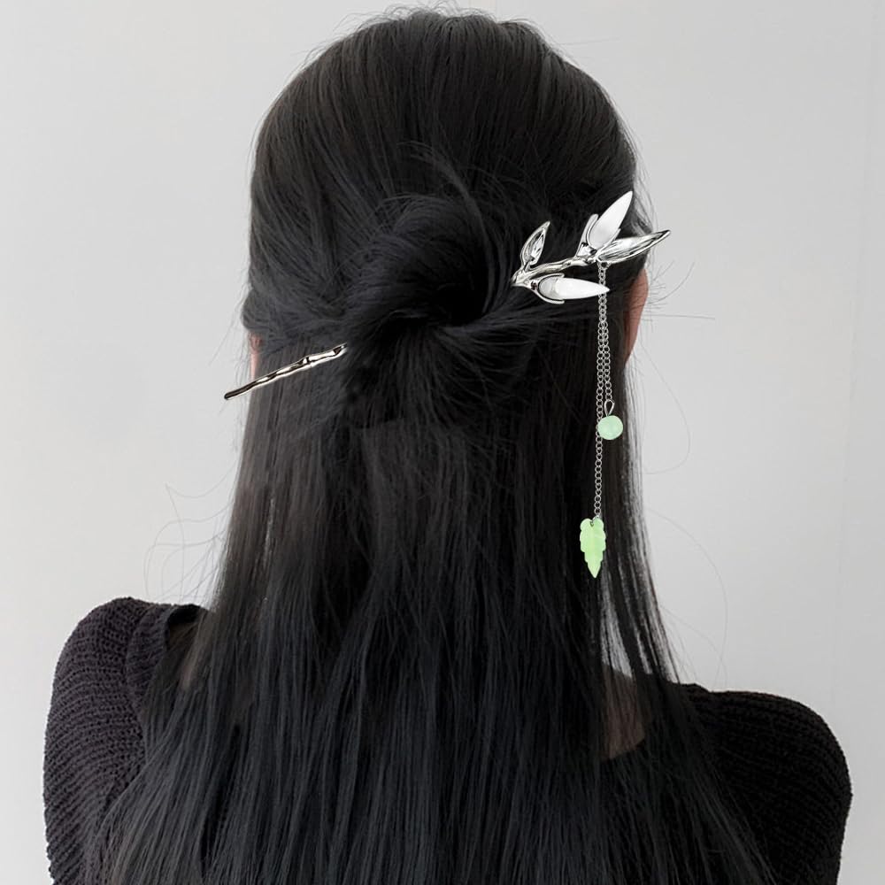 Arvintas smooth-edge hair sticks ensure easy insertion and secure hold