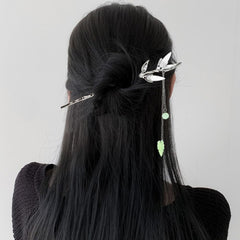Arvintas smooth-edge hair sticks ensure easy insertion and secure hold