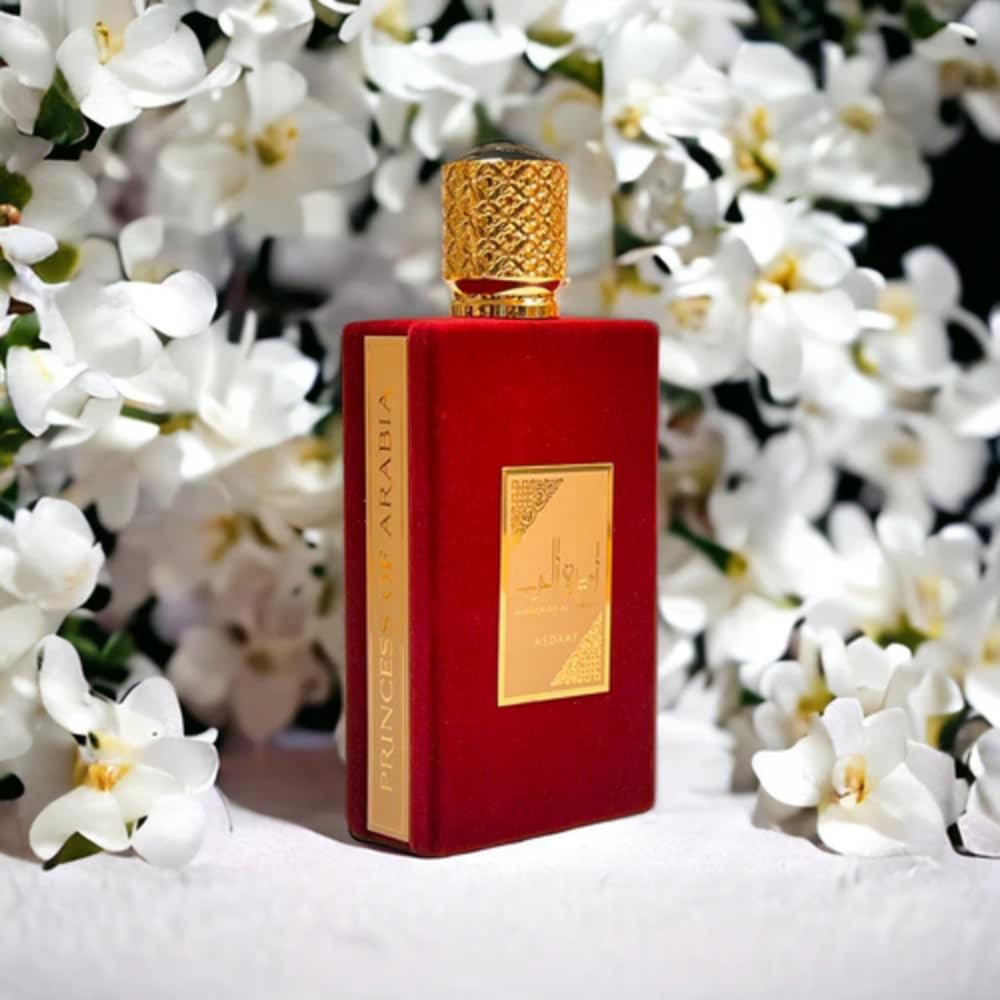 Asdaaf Ameerat Al Arab bottle close up showing jasmine-oud notes hint