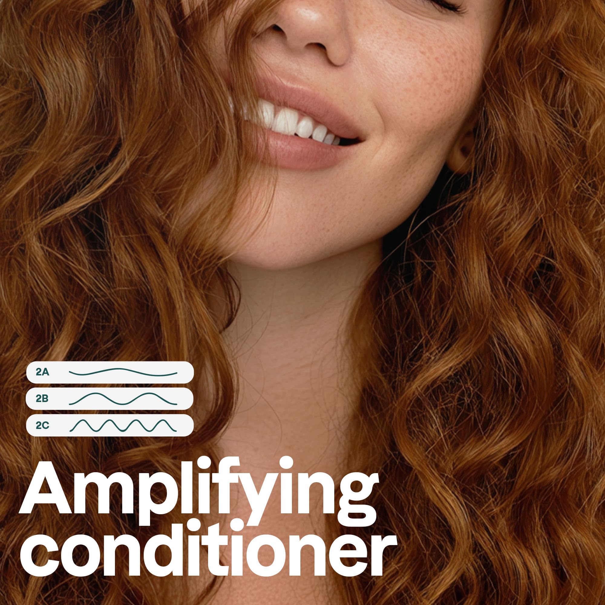 ATTITUDE Condicionador amplificador con coco, frasco visible, aporta suavidad y brillo.