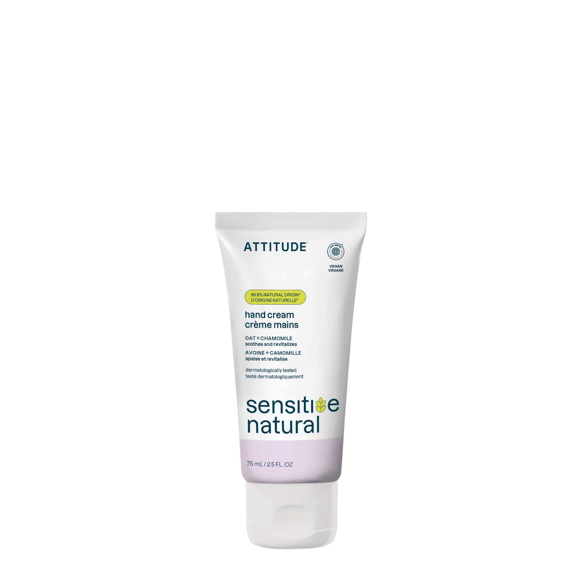 ATTITUDE crema de manos para piel sensible con avena, textura suave para uso diario.