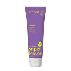 ATTITUDE acondicionador para niños, botella visible, cabello suave y fácil de peinar.