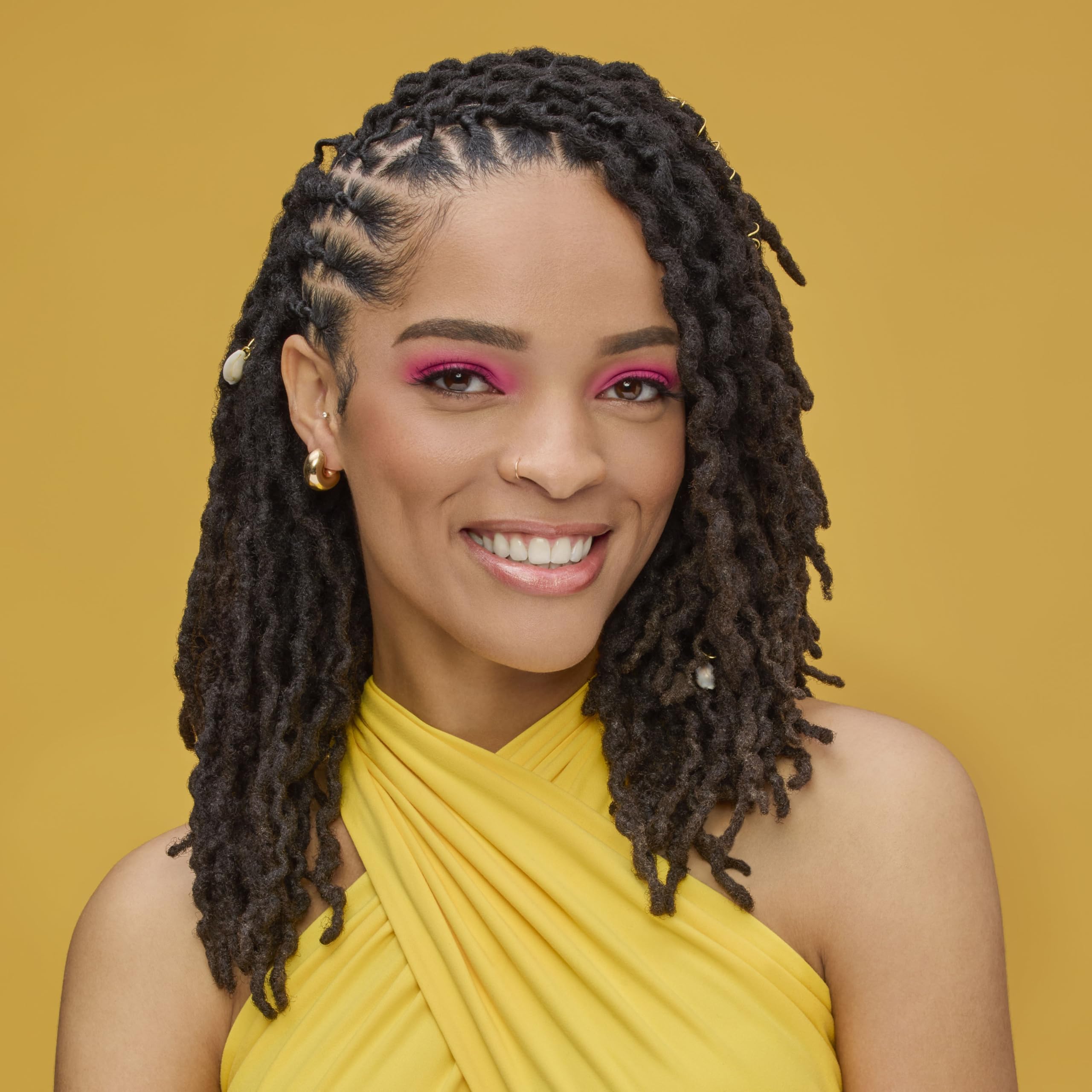 Aunt Jackie's Biotin and Honey strengthen hair, add shine, and help retain moisture.