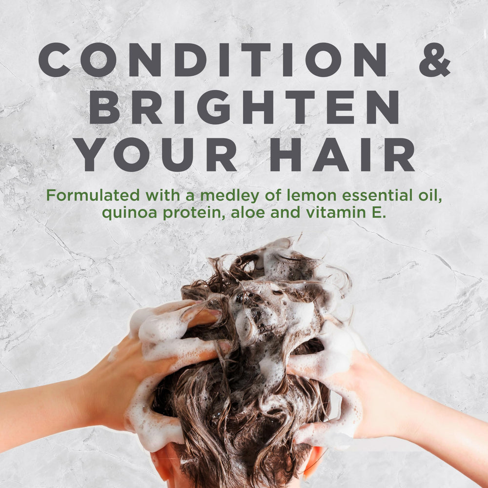 Aplicación con la mano para acondicionar cabello húmedo tras lavado.