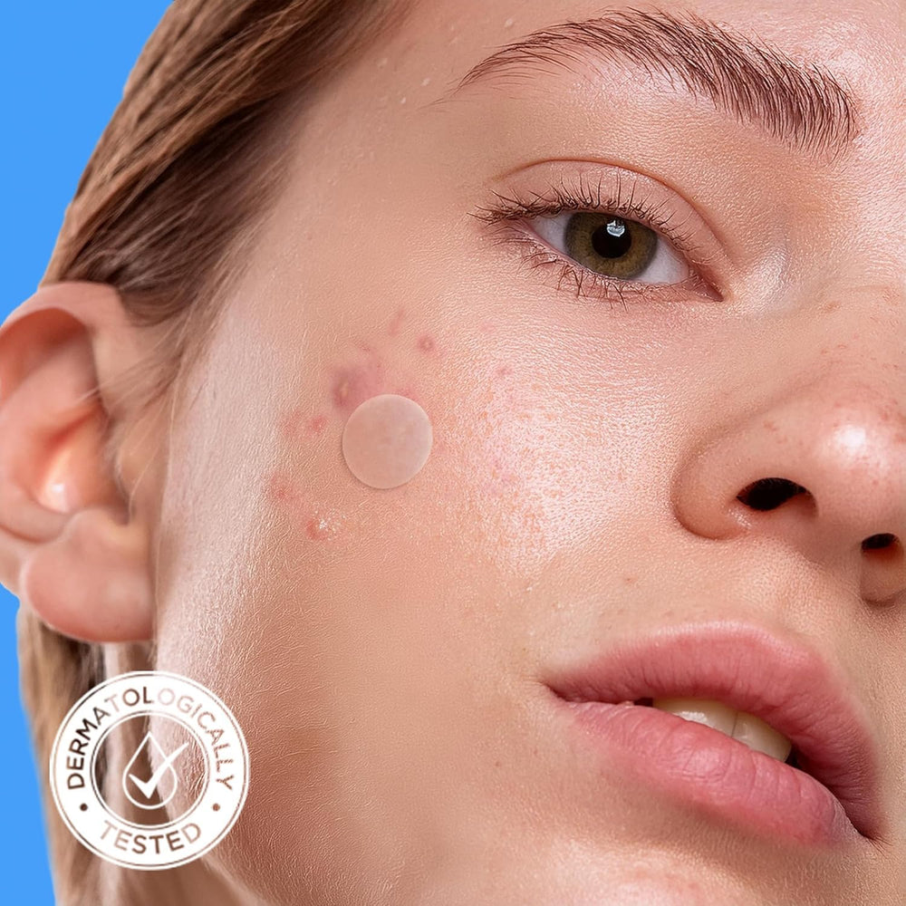 Closeup of AVARELLE hydrocolloid patch showing thin non-yellowing material
