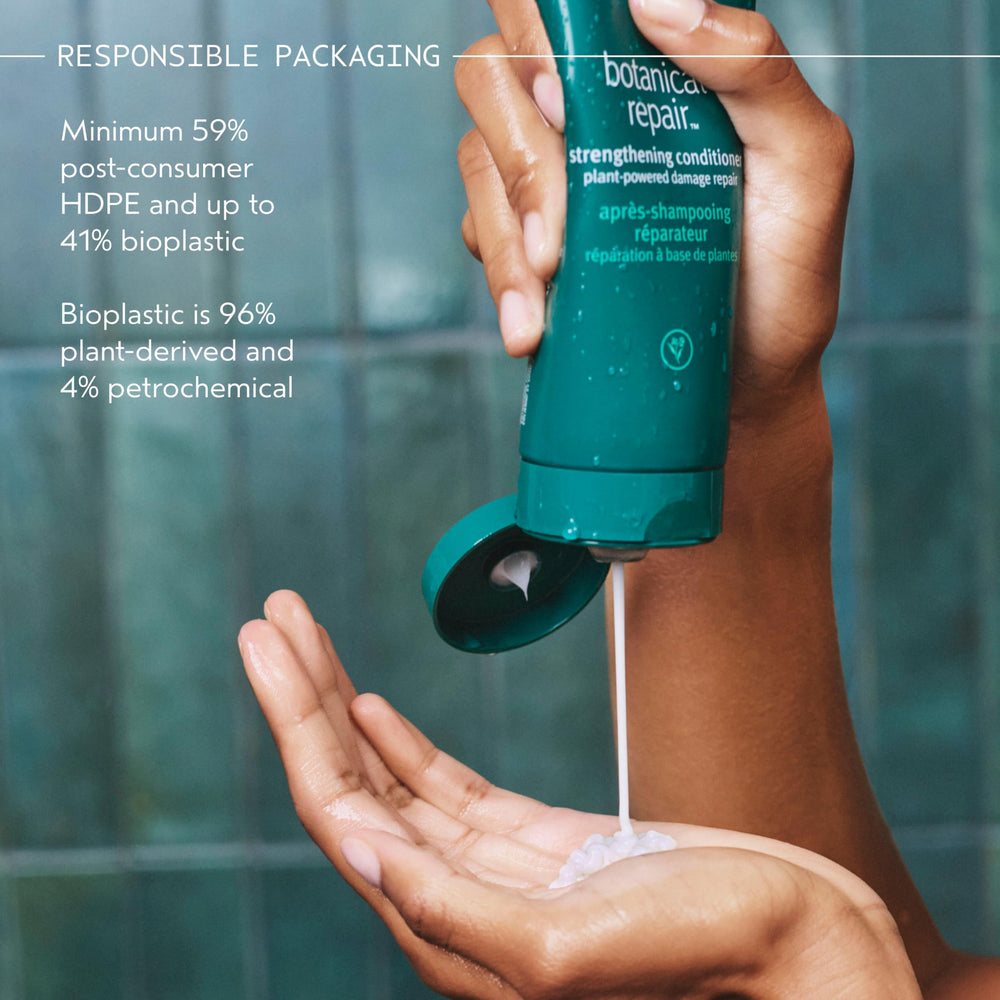 Uso diario recomendado con el champú fortalecedor de Aveda.