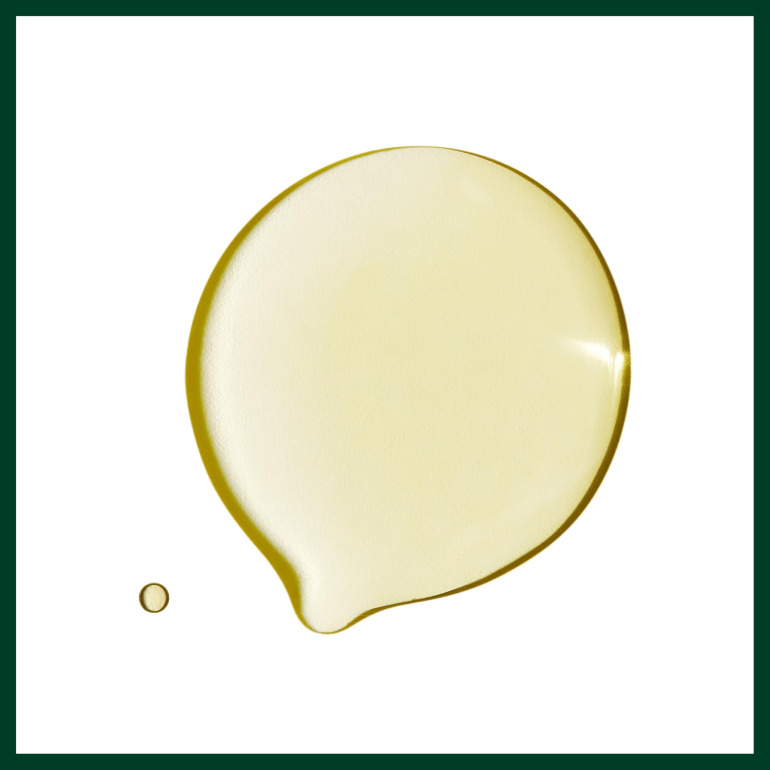 Silicone-free formula helping dry hair stay soft and manageable.