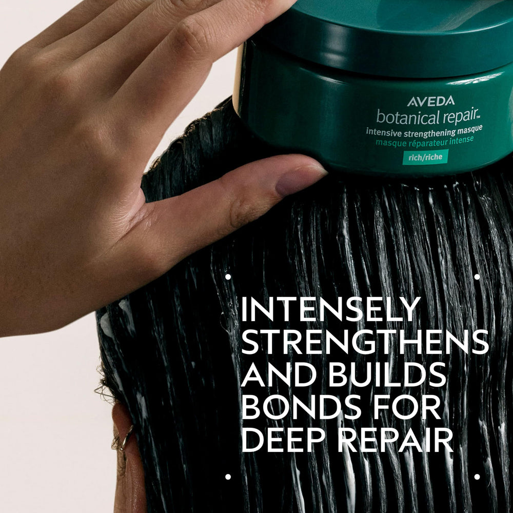 Aveda reparación botánica mascarilla rica, brillo notable en el cabello.