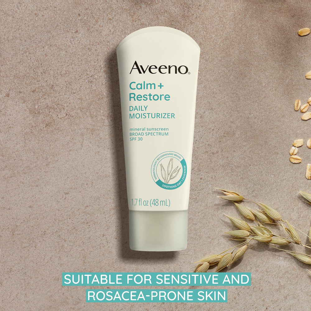 Protección UV SPF 30 con Aveeno Calm + Restore para uso diario al aire libre.